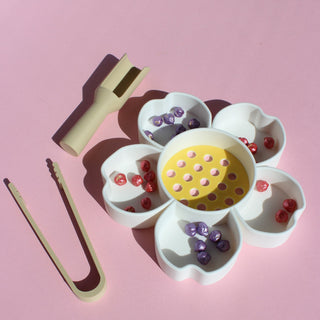 Zieds- 2 in 1 eko sensoro rotaļu forma un sietiņš, puķes sensorais trauks