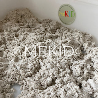 Kinetic sand set- 2 x kinetic sand in natural color, 2 kg