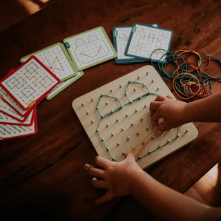 Wooden geoboard with picture cards