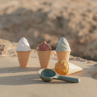 Saldējumu rotaļu smilšu komplekts ar saldējuma vafelēm un karoti, Little Dutch