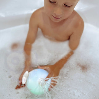 Whale water fountain bath toy with lights