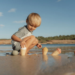 Saldējumu rotaļu smilšu komplekts ar saldējuma vafelēm un karoti, Little Dutch