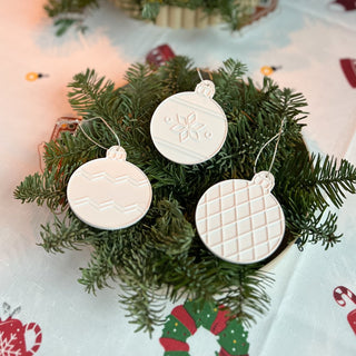 Izkrāso pats- Ziemassvētku eglītes rotājumi, 3gab bumbas