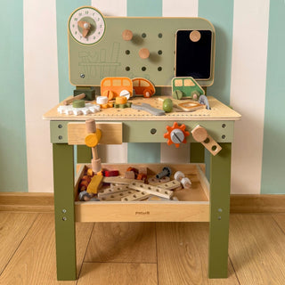 Koka meistara darbagalds bērniem ar instrumentiem un aksesuāriem