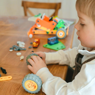 Transportlīdzekļu STEM konstruktors 164 elementi