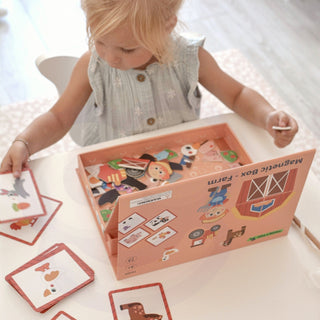 Ferma- magnētiskā spēle, tāfele ar kartiņām lauku sēta