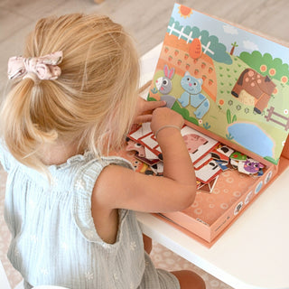 Ferma- magnētiskā spēle, tāfele ar kartiņām lauku sēta