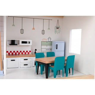 Lielā koka leļļu māja ar mēbelēm un lellīšu ģimeni