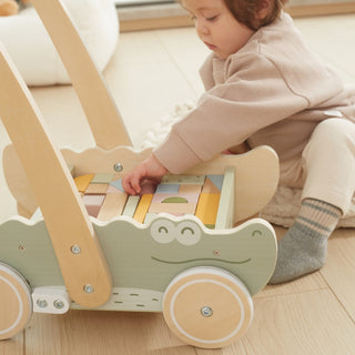 Stumjamie koka ratiņi ar klucīšiem - krokodils