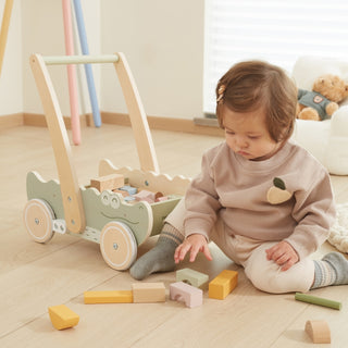 Stumjamie koka ratiņi ar klucīšiem - krokodils