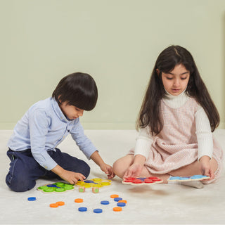 Educational wooden color matching game with cards - Colorful Peacock