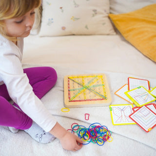 Wooden geoboard with picture cards
