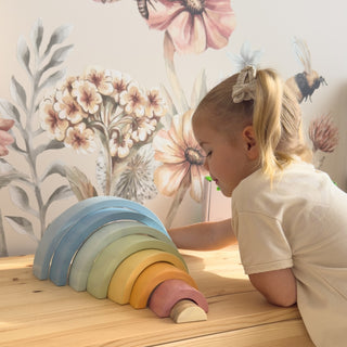 Koka varavīksne pasteļu toņos